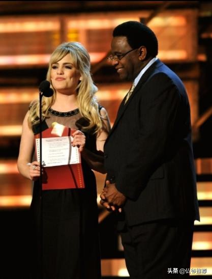 濂虫瓕鎵嬭鍥氱妗堜欢,濂虫瓕鎵嬭鍥氱浜嬩欢