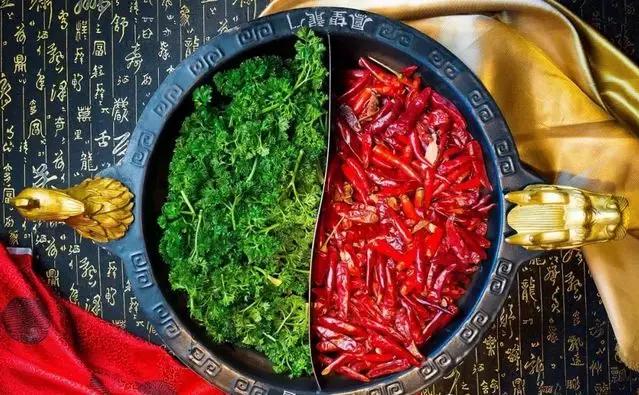 *疆新**探食日记凤望龙门，辣skr人的“菊花开”让你爽到爆！