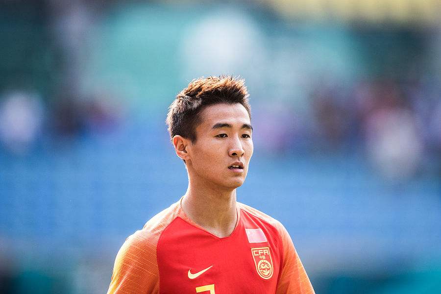 新赛季广州恒大黄博文的去向,恒大黄博文凌空抽射