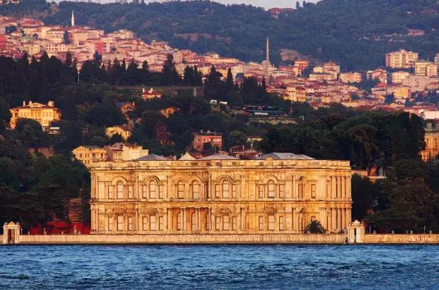 世界著名宫殿是哪几个,世界十大宫殿建筑排名