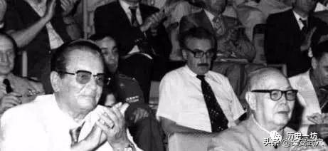 1977年铁托访华是谁接待的,欢迎铁托访华的视频全部