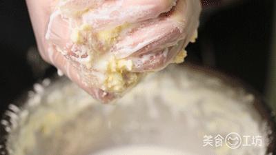 打发过头的奶油如何做黄油,打发的淡奶油做黄油