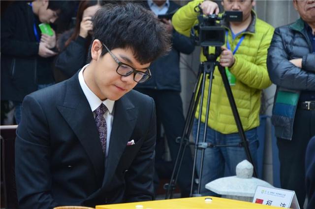 柯洁最惨烈的一局,master对柯洁讲解