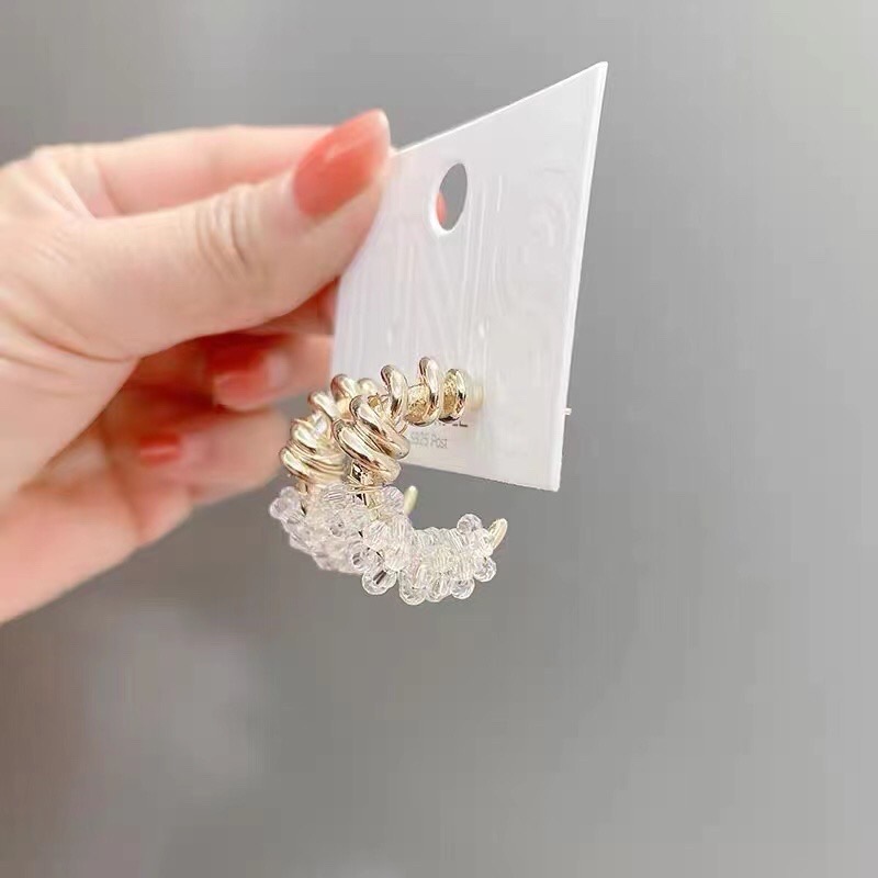 在实体店卖饰品赚钱吗,卖饰品挣钱去哪里进货