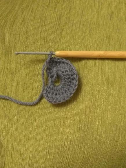 粉红色三角围巾钩织视频教程全集,羊绒线三角披肩围巾的各种织法