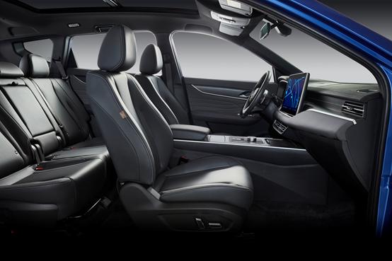 7年/15万公里超长质保,配15.6英寸大屏,风光580Pro的弱项在哪?