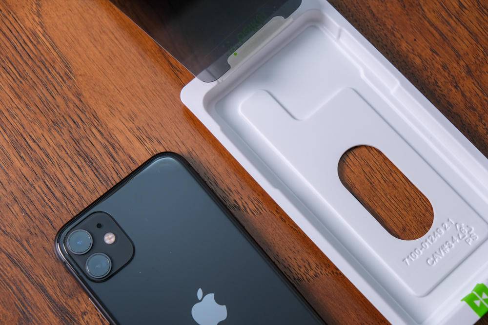 苹果贝尔金钢化膜和防窥膜哪个好,贝尔金钢化膜和大猩猩膜哪个好