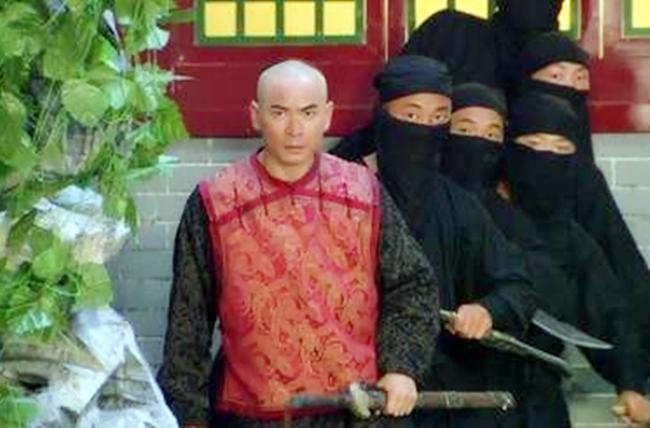 雍正剑侠图四小名剑,雍正剑侠图和白眉大侠