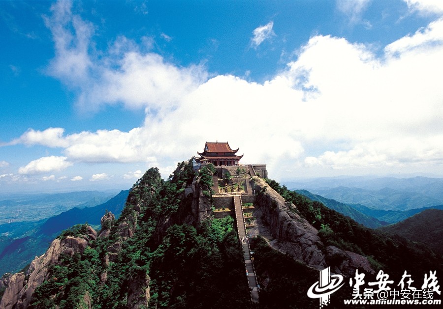 五一出发安徽3-5天短途旅游推荐,列出3条安徽经典的旅游路线