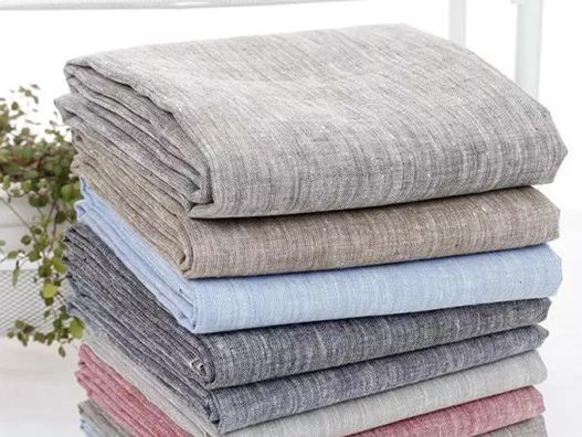 如何清洗皮衣服上的顽固污渍,如何快速清洁衣服上污渍的小妙招