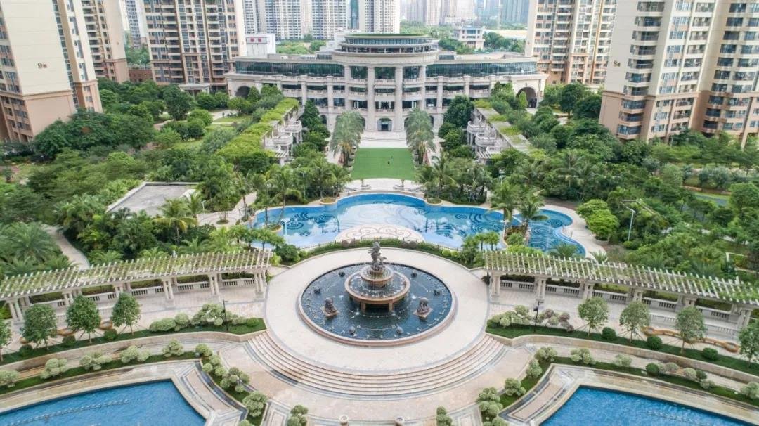 君临世纪的房价为什么那么高,湛江盛和园好还是君临世纪好