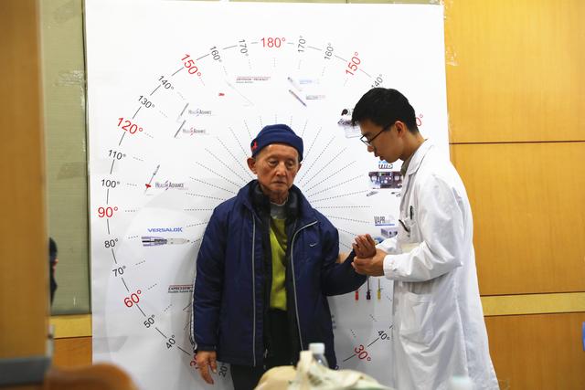 肩痛要去医院吗,肩痛别急着动