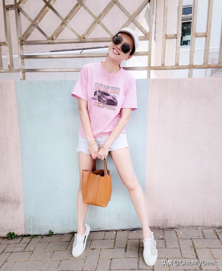 陈茵媺香港小姐冠军国际小姐,陈茵媺拿的包包