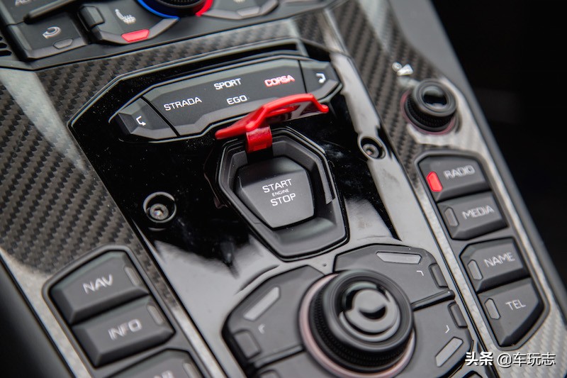 兰博基尼黑色,兰博基尼aventadorsroadster