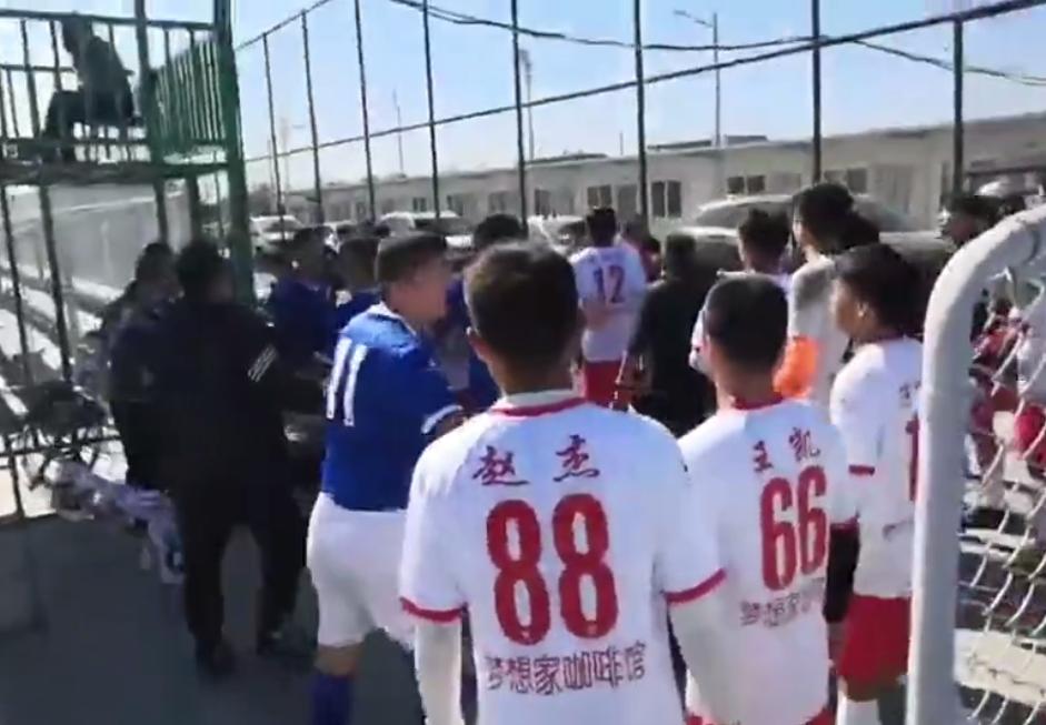 杩戝勾瓒冲潧鏆村姏浜嬩欢,涓浗瓒崇悆鏂楁浜嬩欢鍥為【