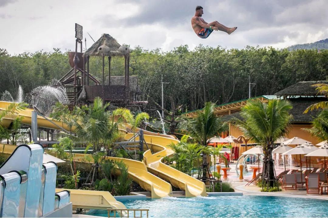 打卡亚洲新进最大水上乐园Bluetree嗨翻天