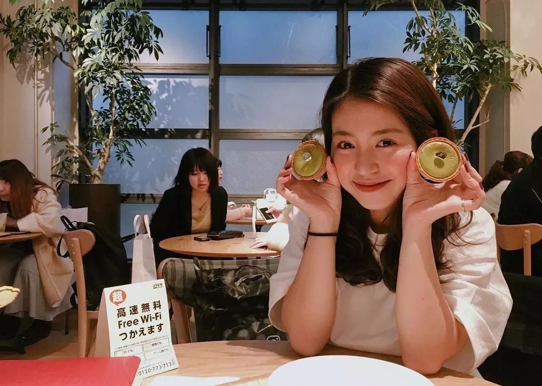 怎么在镜头下笑的好看,如何笑得更真实