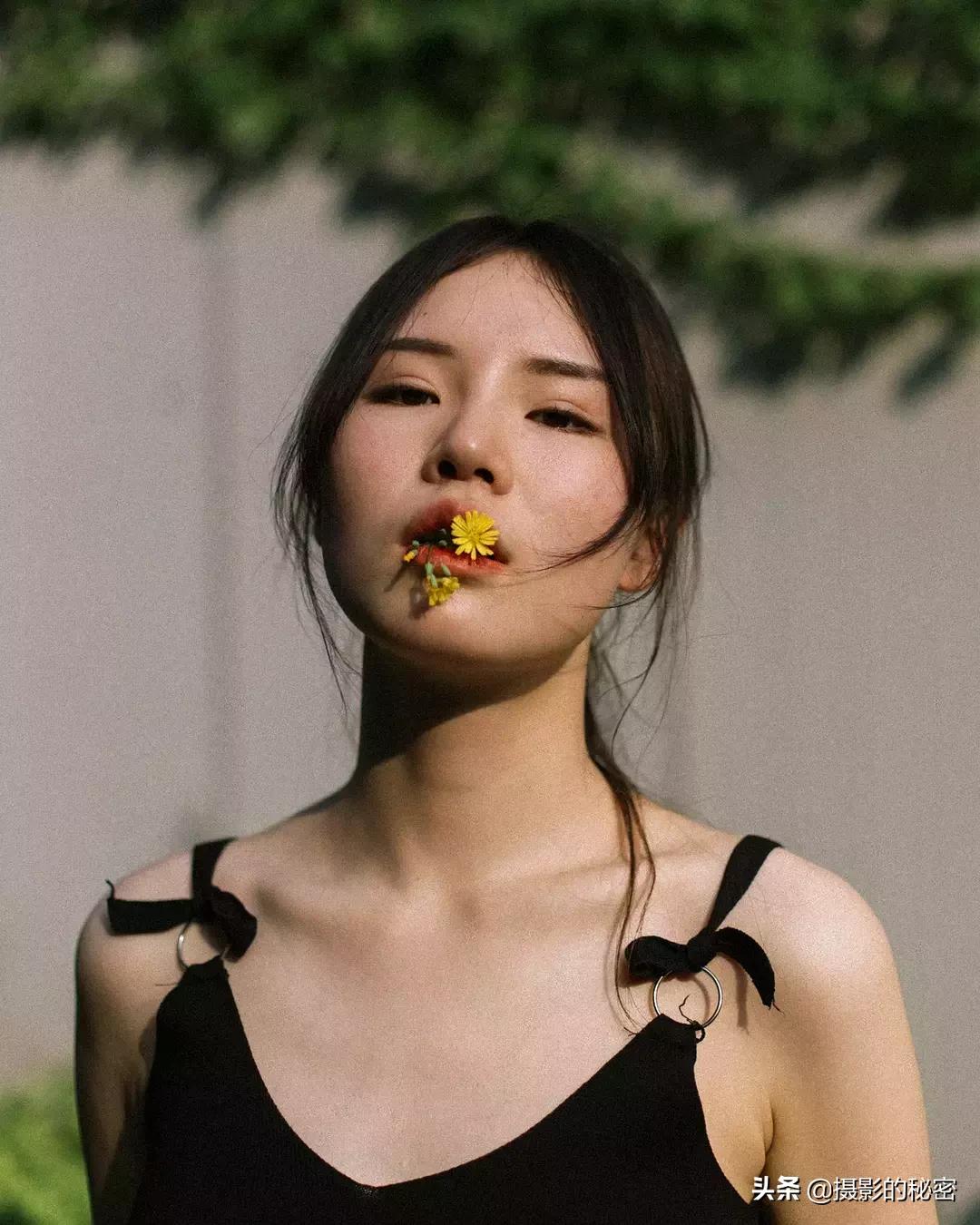 手把手教你拍照表情不自然,四招教你轻松学会拍照精髓