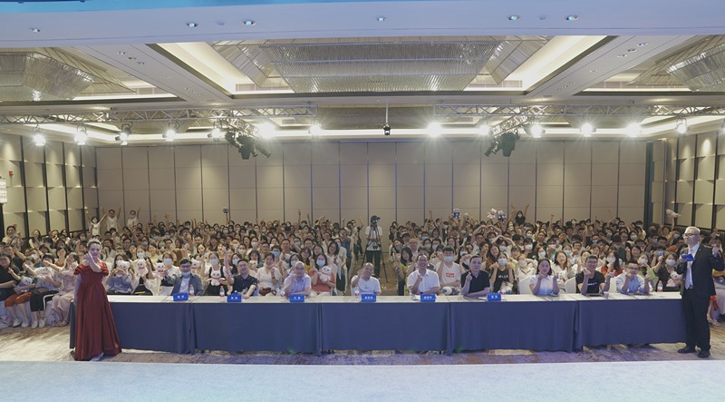 希赛二十周年庆典：二十年匠心，不负桃李