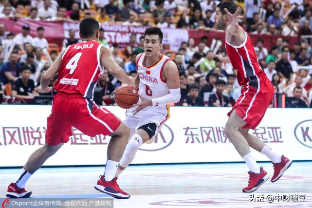 男篮世预赛中国郭艾伦超远三分,中国男篮大胜伊朗男篮郭艾伦