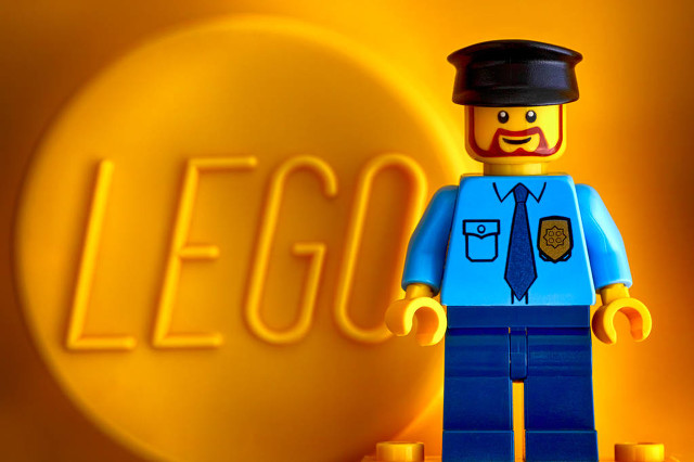 辅警交警罚单,辅警贴的违停单有用吗