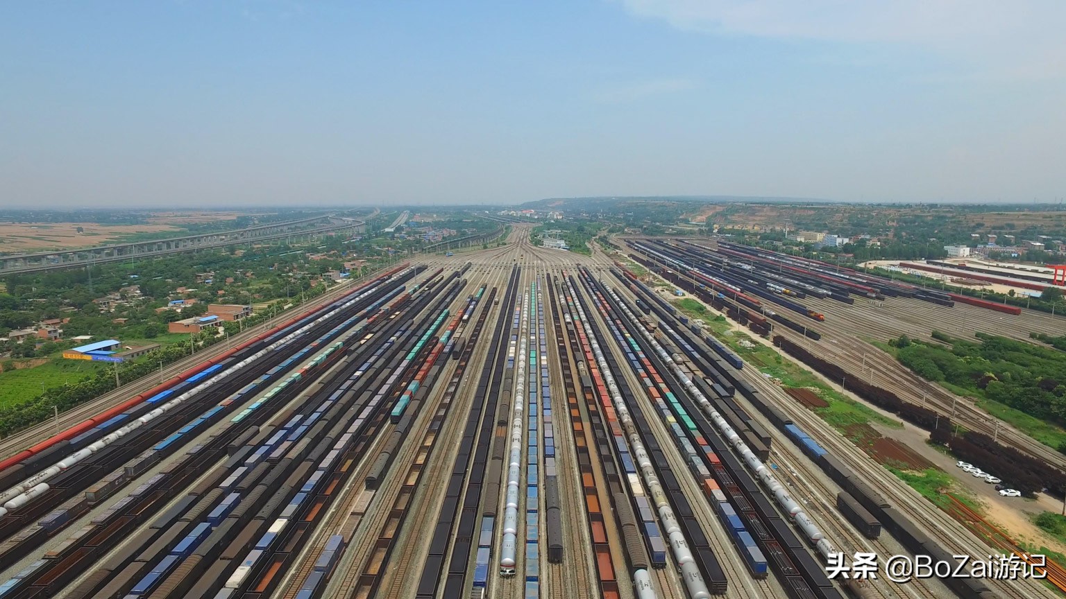 到昆明游玩必去的景点推荐一下,昆明官渡附近景点哪里好玩免费的