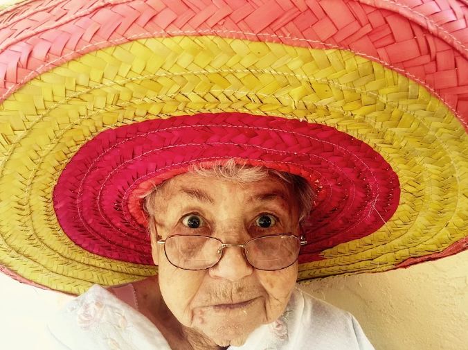 儿子想要苹果手机，宝妈制定完美偿款方案，谁料奶奶出手这样做