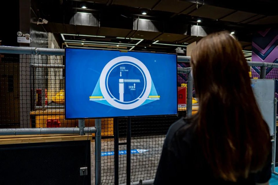 畅玩10000平米的主题乐园,郴州彩虹滑梯高空滑索