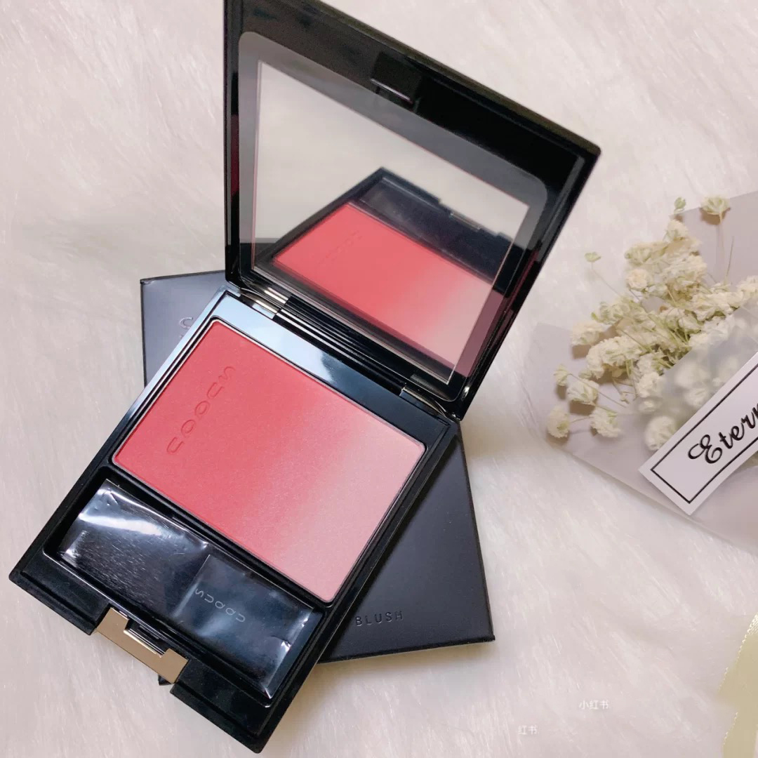 腮红在妆容中无关紧要？这些神仙腮红让你美商提升，你有同款吗
