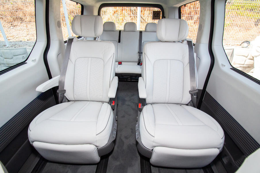 韩系新动向,22款现代mpvstaria