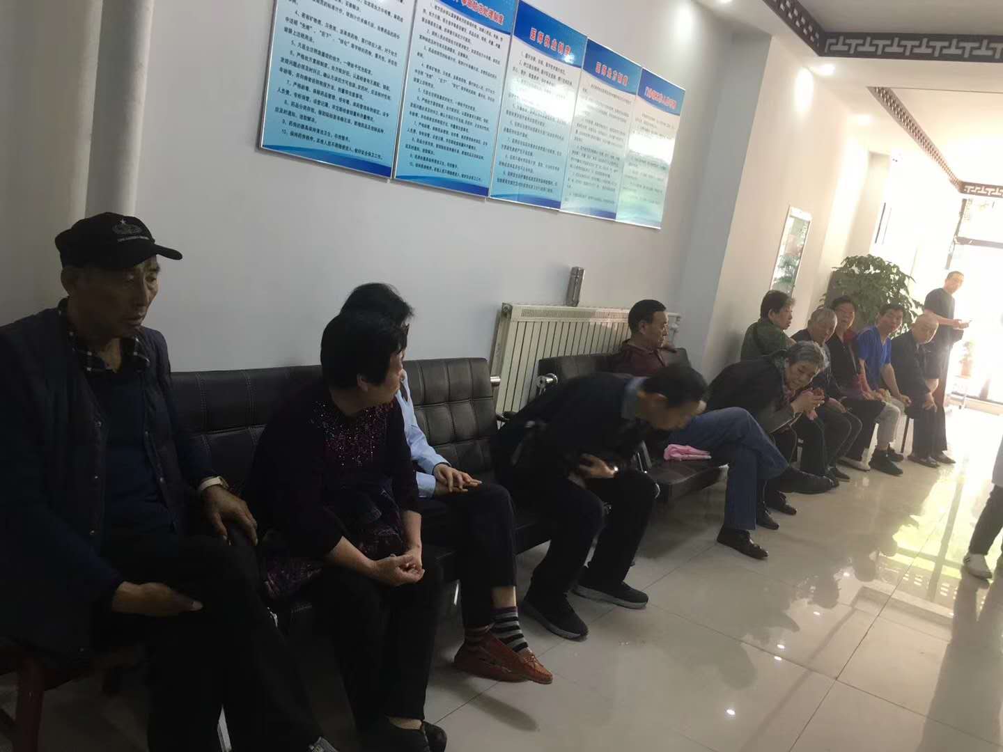 黄帝内经针灸治疗抽筋,抽搐中医针灸