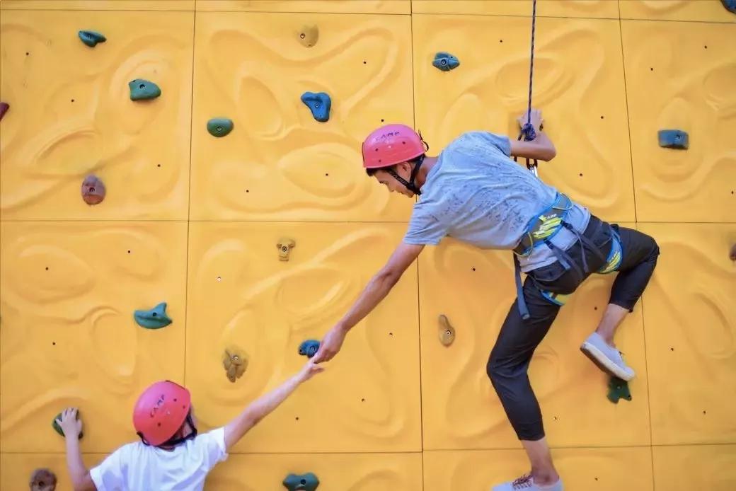 山顶云海自驾游,云海日出露营自驾游攻略