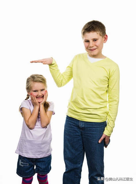 儿童钙过量的症状,什么情况下小孩需要补钙铁锌