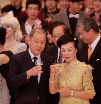 香港第一阔太甘比,香港第一阔太结局