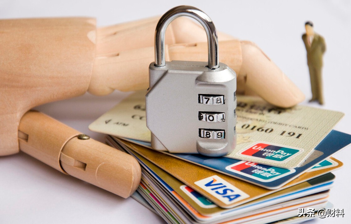 信用卡套现但是不欠银行钱犯罪吗,信用卡套现还不上是犯罪吗