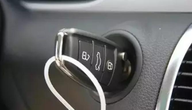 汽车电瓶严重亏电充电需要多久,汽车电瓶亏电怠速多久能充上