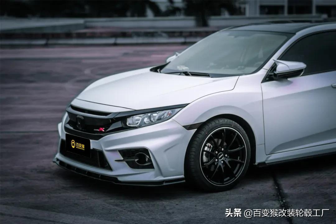 思域最新颜色改色,思域亮黑改色