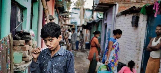 这个国家感染人数可能破5亿，上千万人或丧命