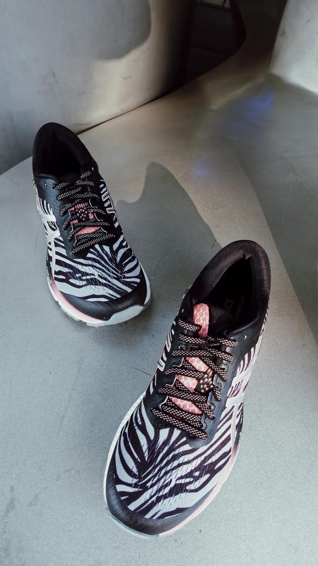 asics亚瑟士跑鞋怎么选,asics亚瑟士四代