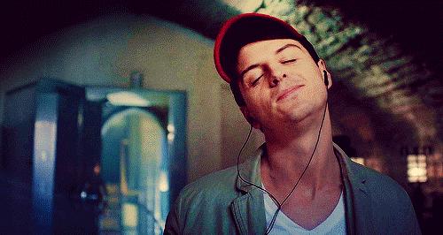 皮肤干却容易出油是干皮还是油皮,皮肤有油皮怎么办小妙招