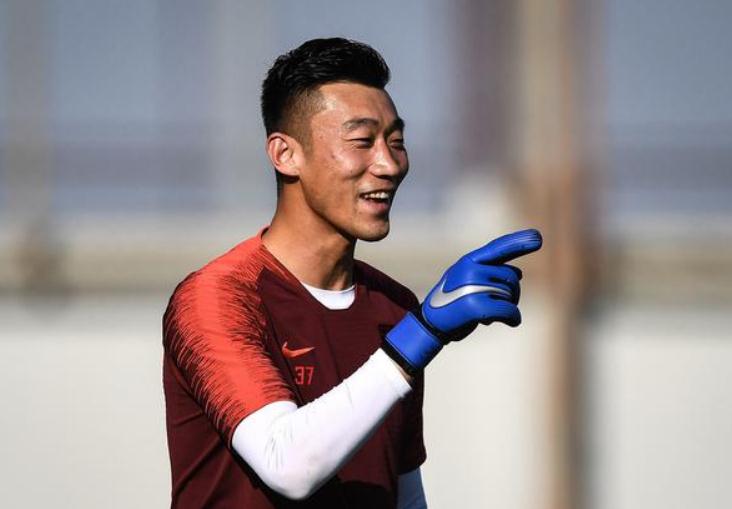 张鹭比赛后喊话视频,张鹭鞠躬