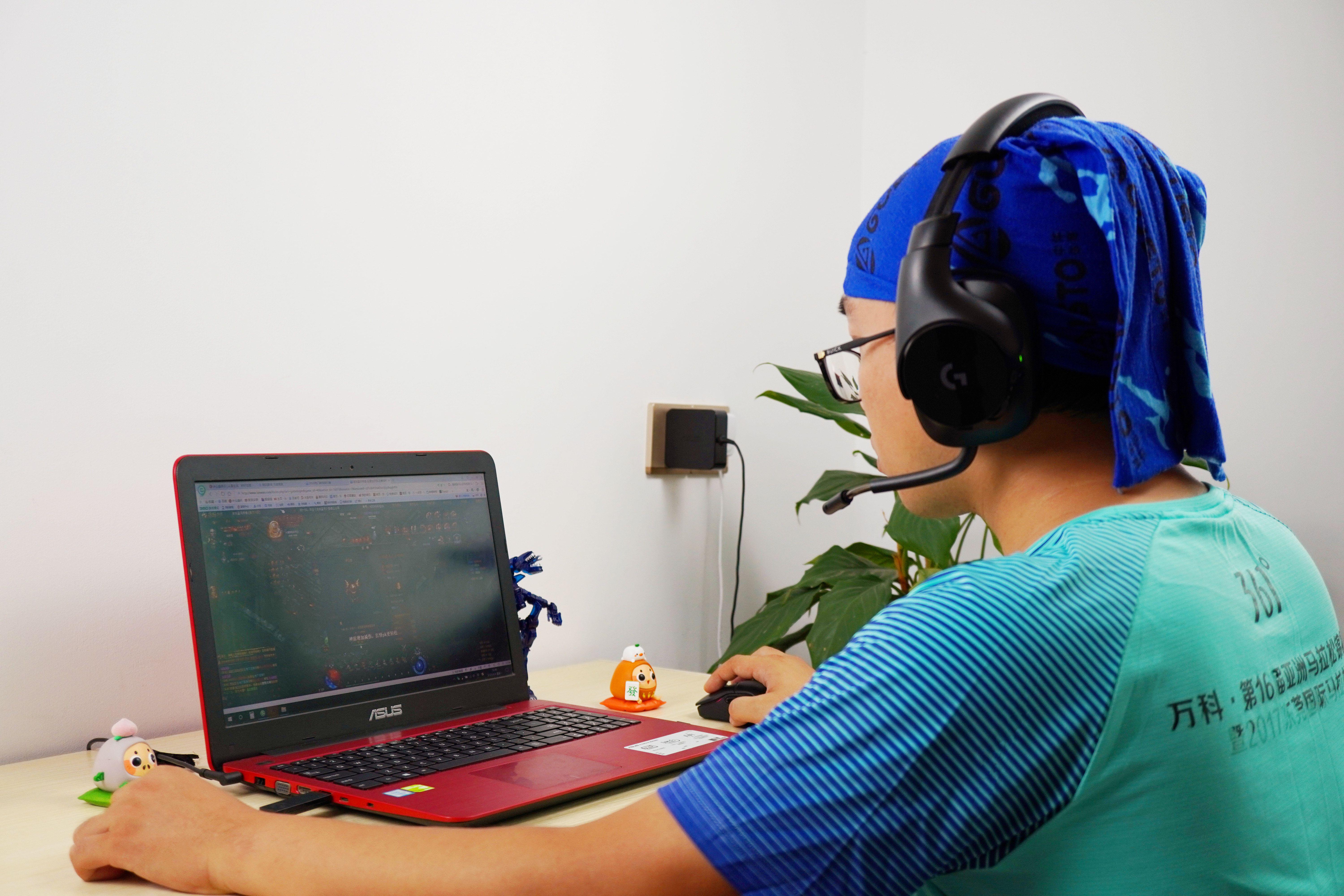 罗技g633srgb耳机测评,稳定连接无线耳机