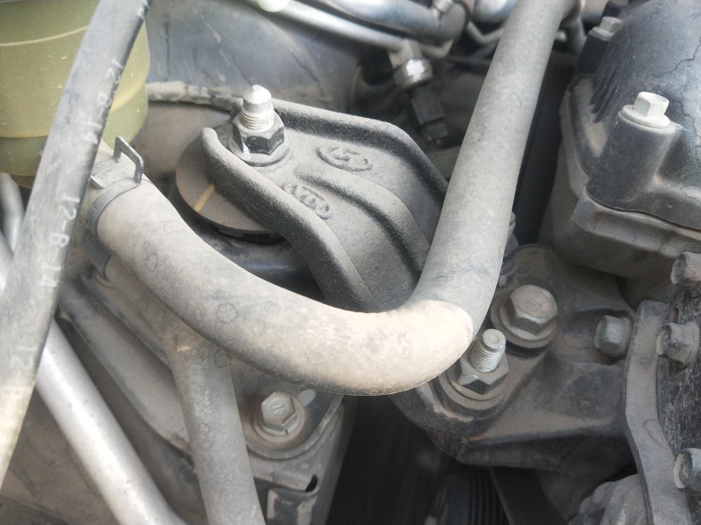 8年2万公里二手车,二手08款自动悦动1.8多少钱