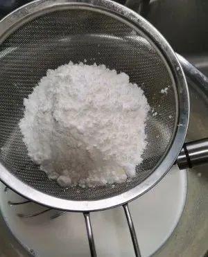 怎么在家做榴莲千层蛋糕,榴莲千层蛋糕一个平底锅就能做