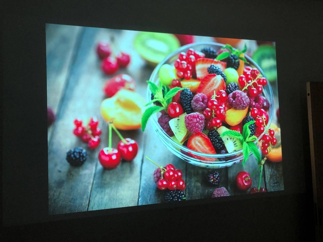 让人眼前一亮的高科技产品,坚果x3投影的测评