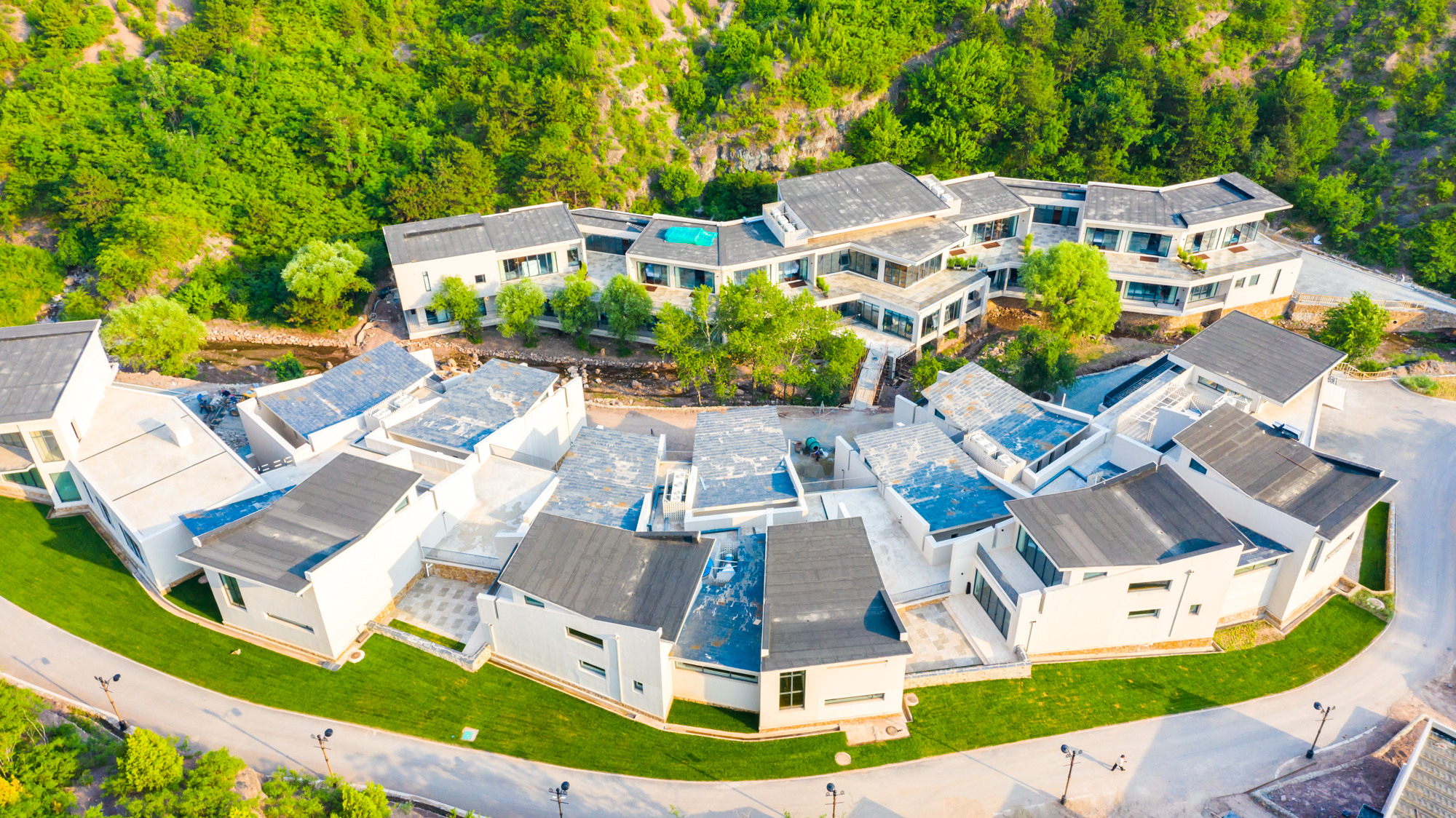 司马台长城的壮观雄奇+北方人的梦里水乡,都在这座京郊水镇了