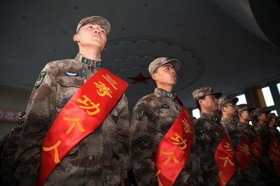 当兵想继续留在部队的条件,当兵满十二年能安置工作