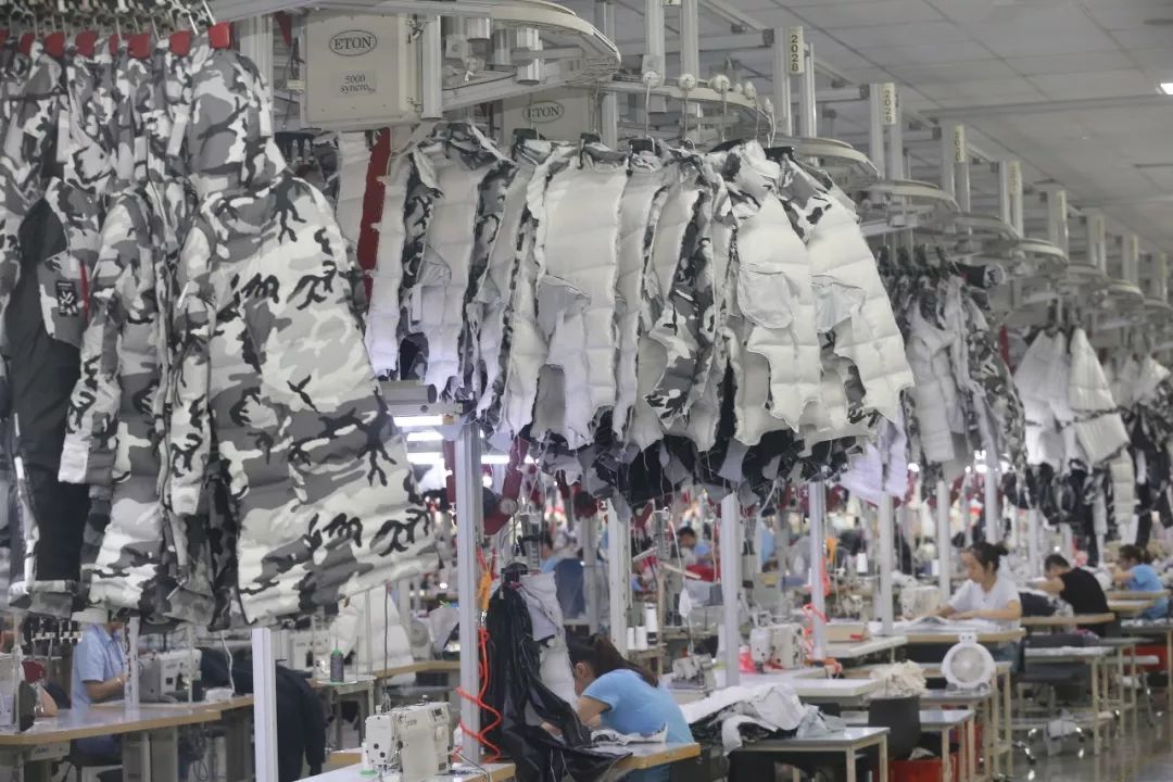 为啥波司登比雪中飞贵,波司登今年为什么这么贵