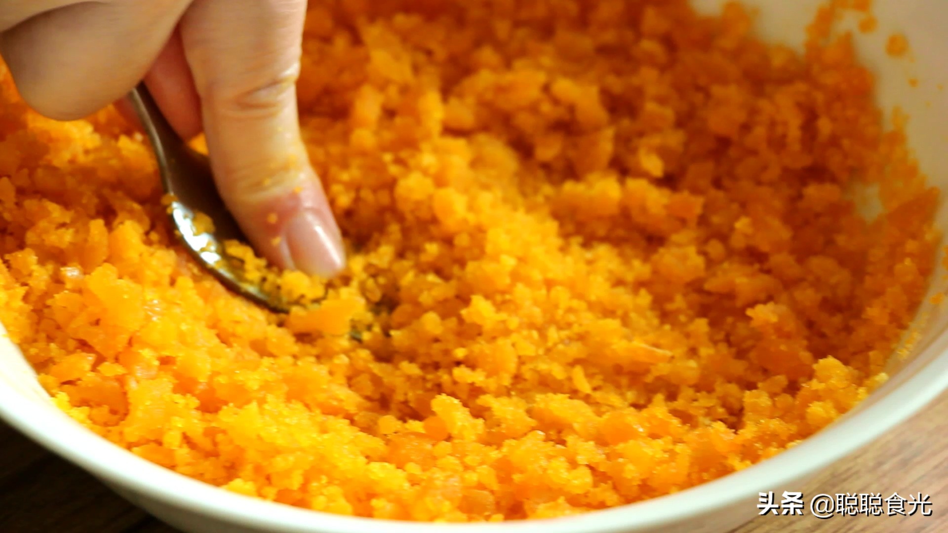 正宗清明青团做法,清明节要吃青团教你在家自制青团