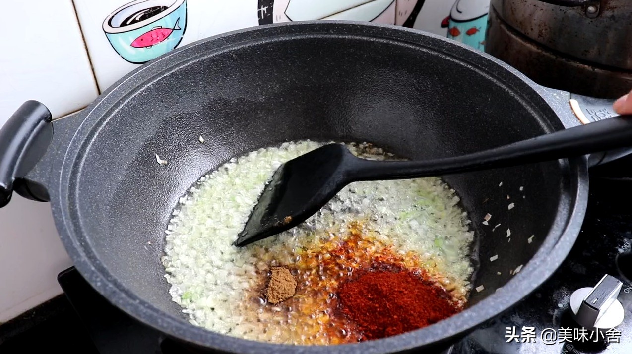 包子店蒸包子不塌陷不回缩技巧,蒸包子三层蒸锅下层包子塌陷问题